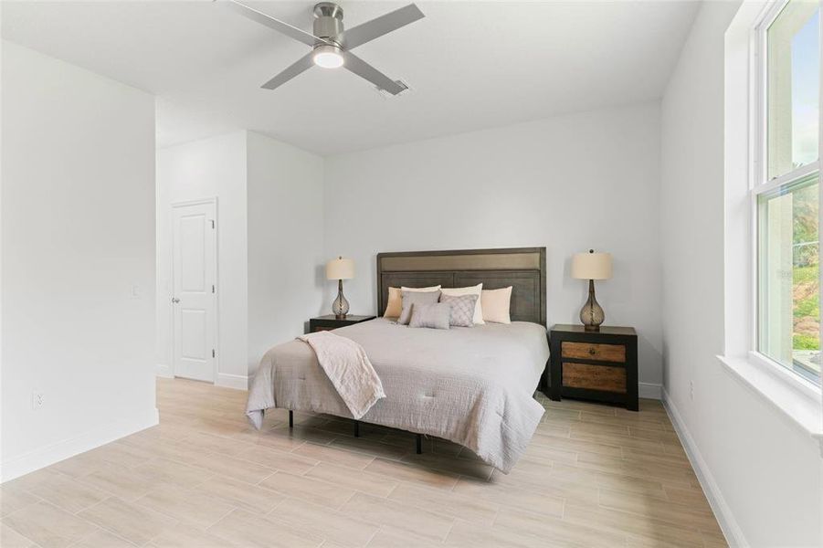 Furnished interior view inside a new home in , Kissimmee (Image 6).