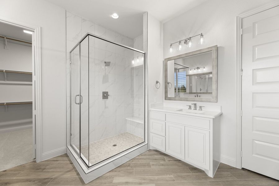 Furnished interior view inside a new home in Nelson Lake Estates, Rockwall (Image 12).