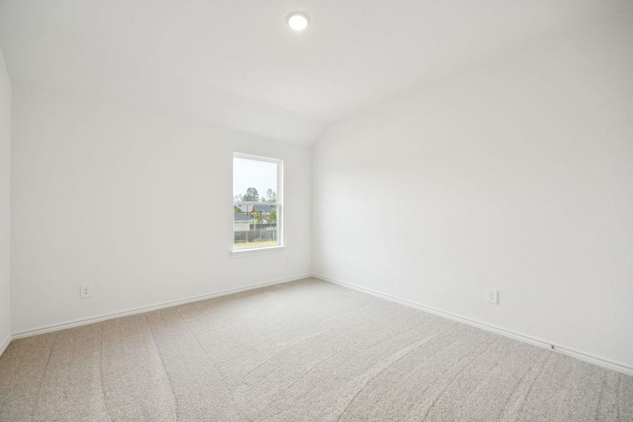 Spacious, unfurnished interior of a new home in Montgomery Bend, Montgomery (Image 14).
