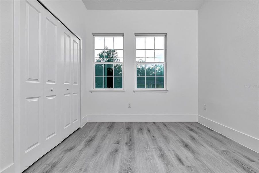 Spacious, unfurnished interior of a new home in , Dunnellon (Image 14).
