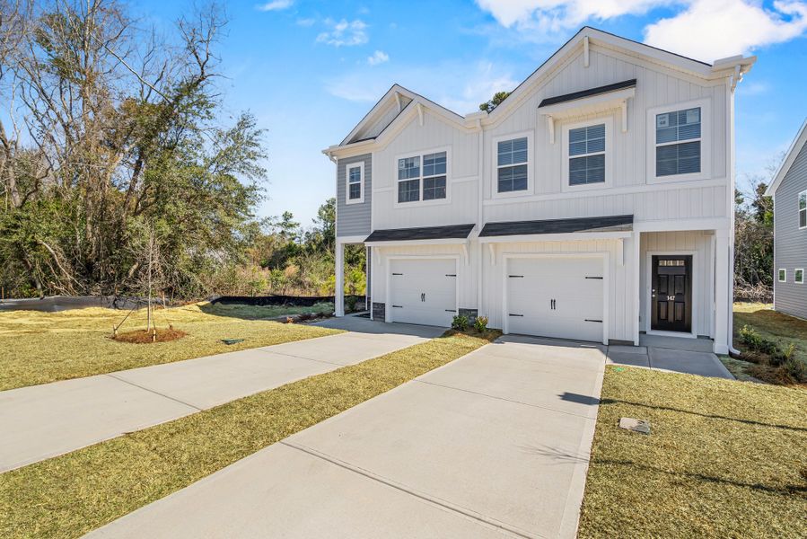 Representative exterior photo of a completed home built from the Oak by McGuinn Homes in Faith Hill, West Columbia, SC (Image 25).