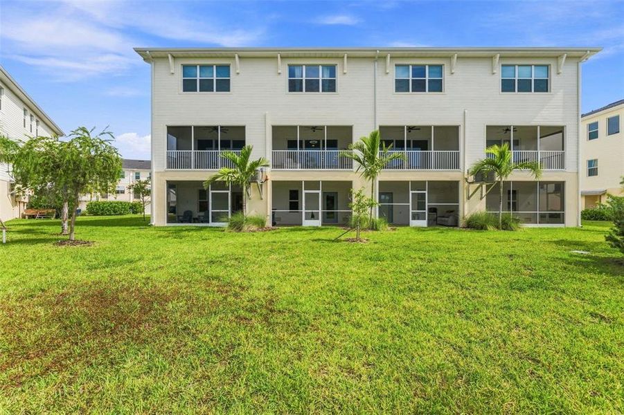 Exterior details and patio area of a home in , Seminole (Image 30).