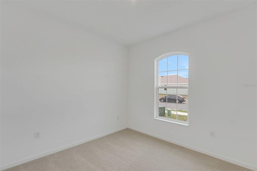 Spacious, unfurnished interior of a new home in Cypress Park Estates, Haines City (Image 32).