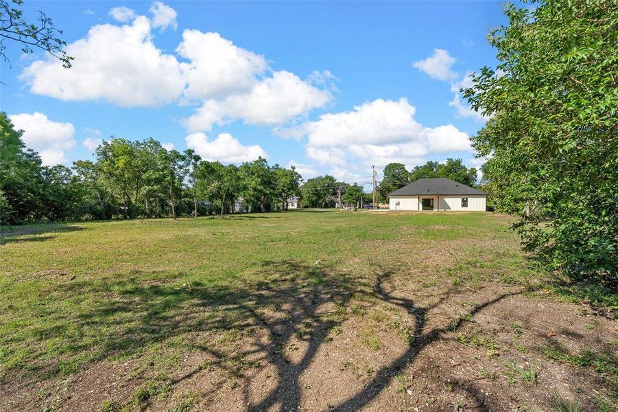 Natural landscape and outdoor views near  in Waco (Image 37).