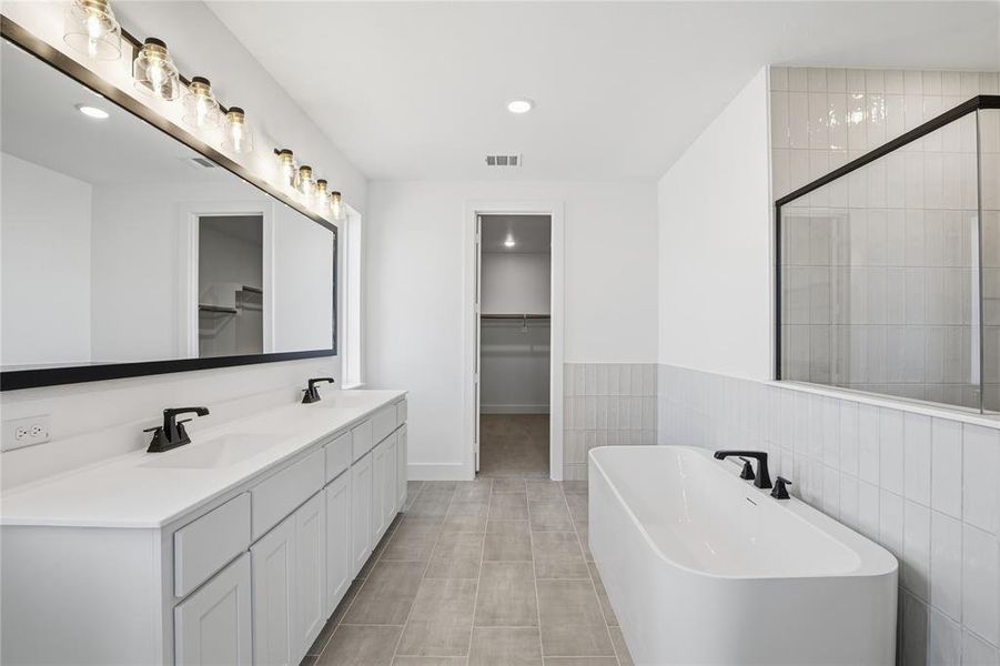 Furnished interior view inside a new home in Talon Hills, Fort Worth (Image 16).