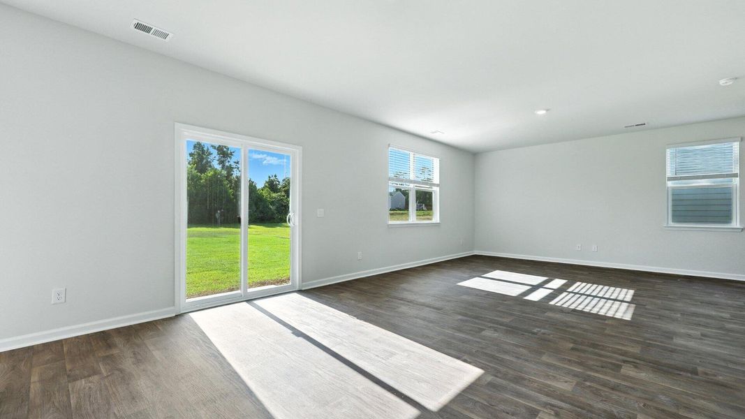 Spacious, unfurnished interior of a new home in The Ranch, Holly Hill (Image 20).