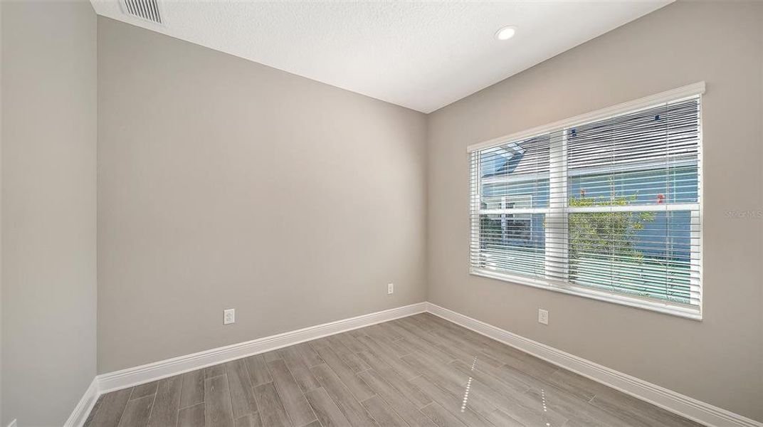 Spacious, unfurnished interior of a new home in Palm Grove, Lakewood Ranch (Image 20).
