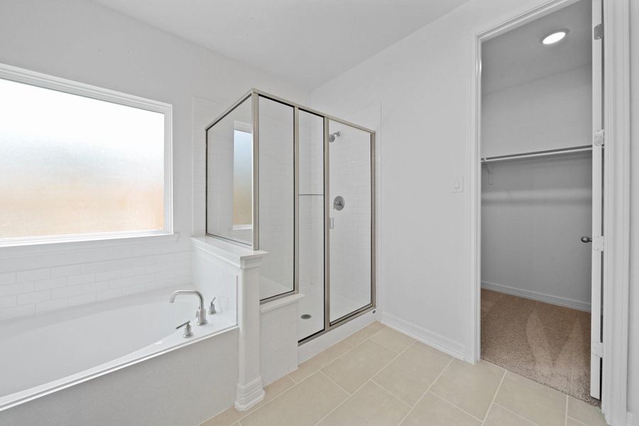 Note: Sample product photo. Actual exterior and interior selections may vary by homesite. Photo may be virtually staged