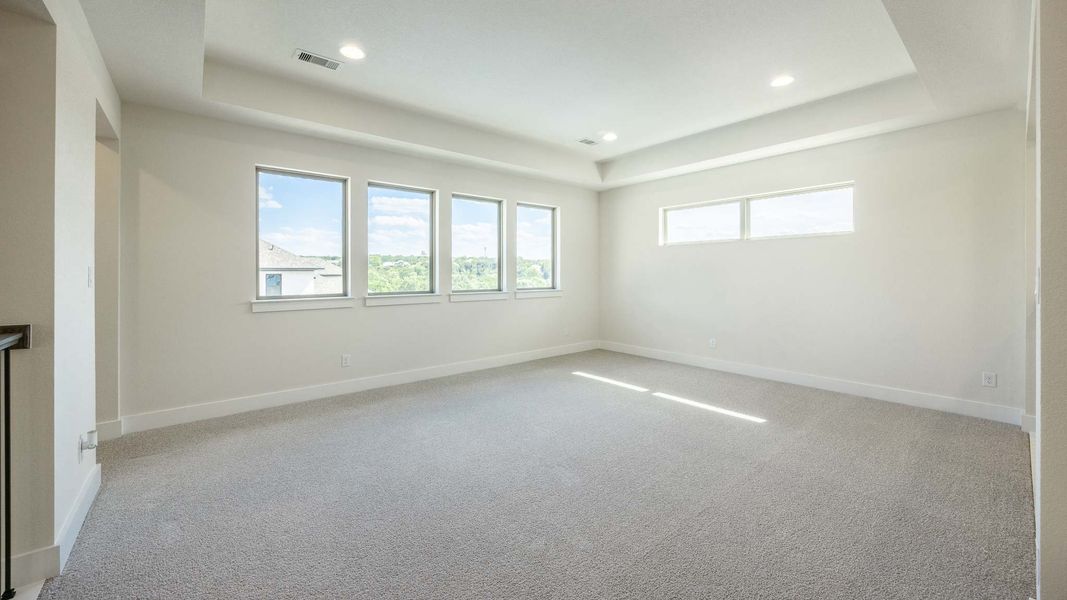 Spacious, unfurnished interior of a new home in Wolf Ranch, Georgetown (Image 12).