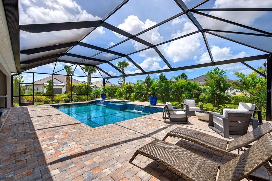 Exterior details and patio area of a home in , Venice (Image 23).
