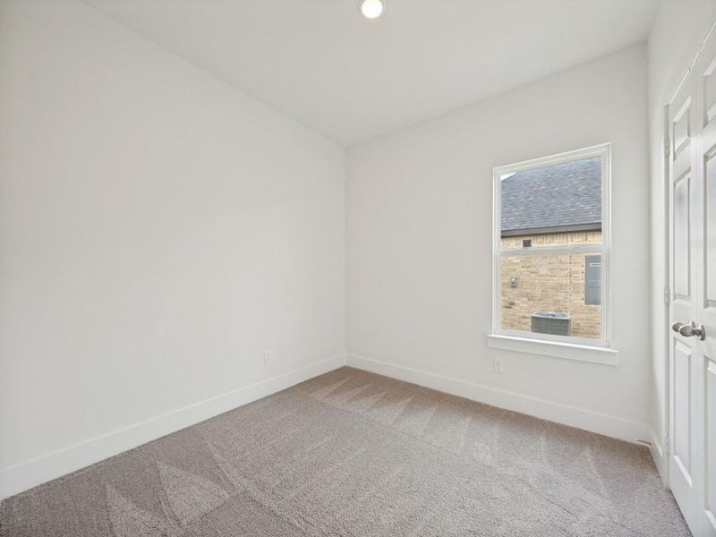 Spacious, unfurnished interior of a new home in Pebblebrook, Sherman (Image 22).