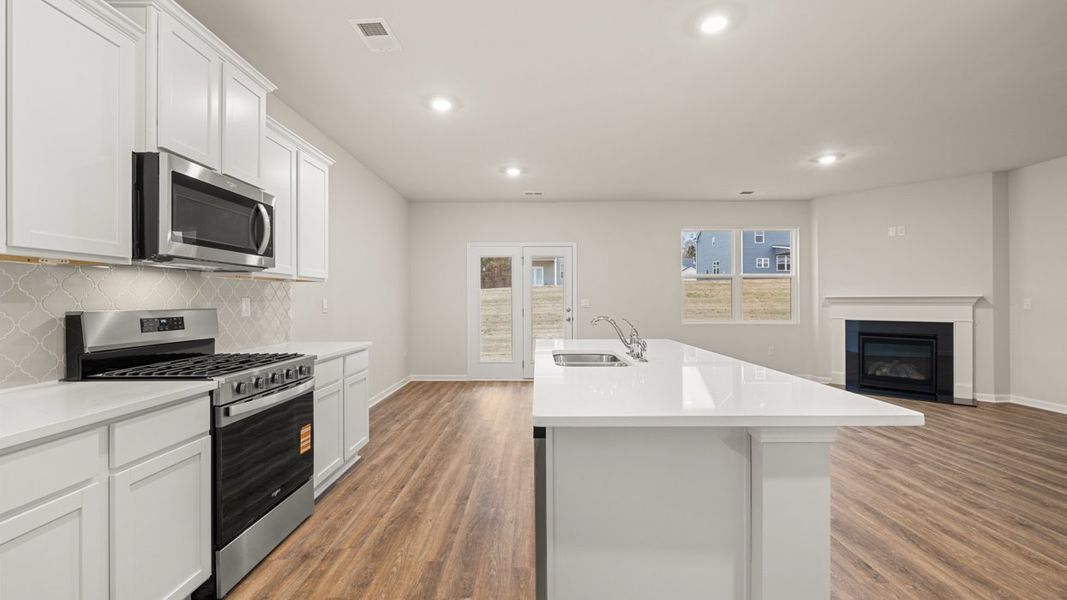 Furnished interior view inside a new home in Twin Lakes, Hoschton (Image 6).