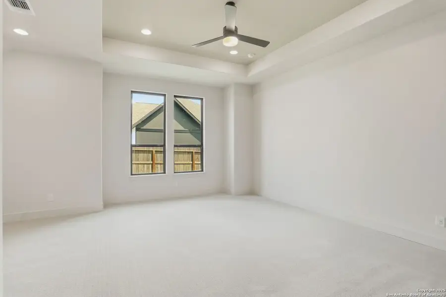 Spacious, unfurnished interior of a new home in Kinder Ranch 70's, San Antonio (Image 11). Spacious, unfurnished interior of a new home in Kinder Ranch 70's, San Antonio (Image 11).