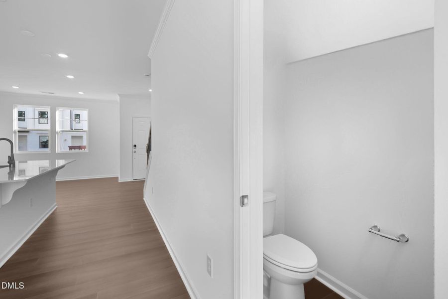 SUN_ElmGrove_Pic_Jackson_QMI_21_Powder_1 SUN_ElmGrove_Pic_Jackson_QMI_21_Powder_1