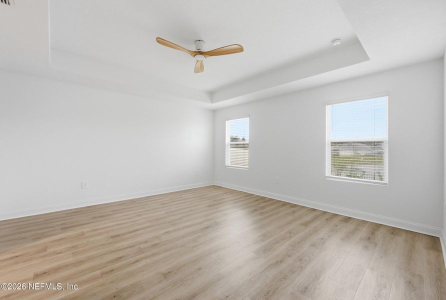 Spacious, unfurnished interior of a new home in Cross Creek, Green Cove Springs (Image 18).