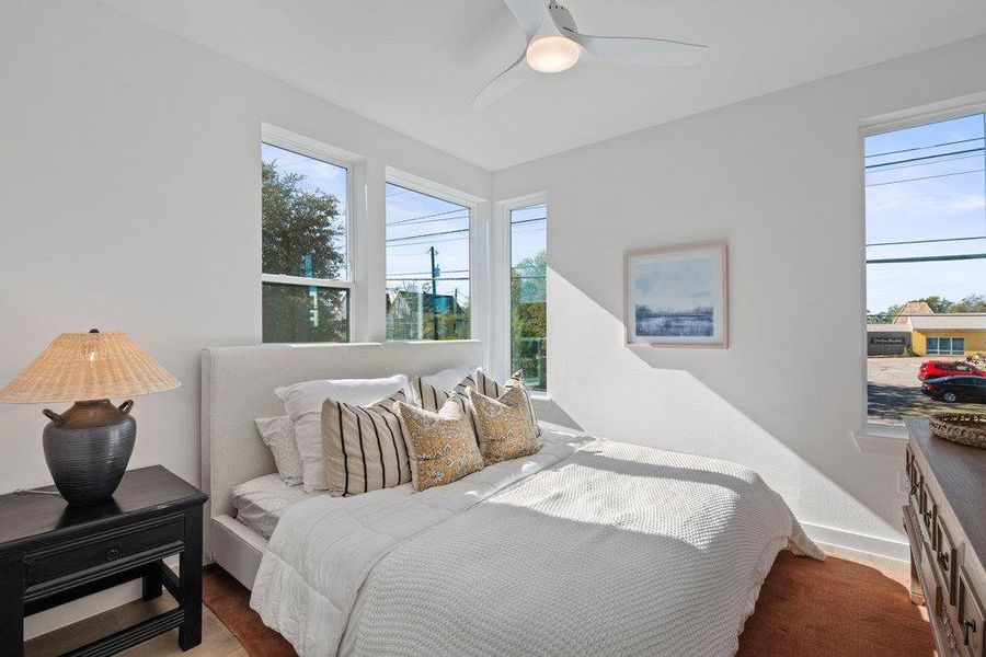 Images are for illustrative purposes only. Photos reflect a similar floor plan and are intended to convey the overall look and feel of the interiors. Images are for illustrative purposes only. Photos reflect a similar floor plan and are intended to convey the overall look and feel of the interiors.
