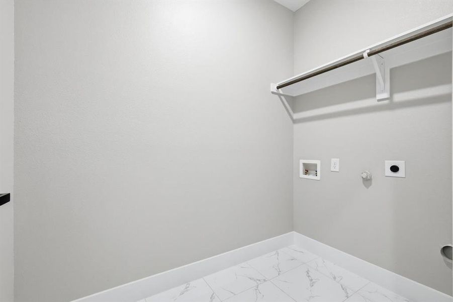 Spacious, unfurnished interior of a new home in , Terrell (Image 16).