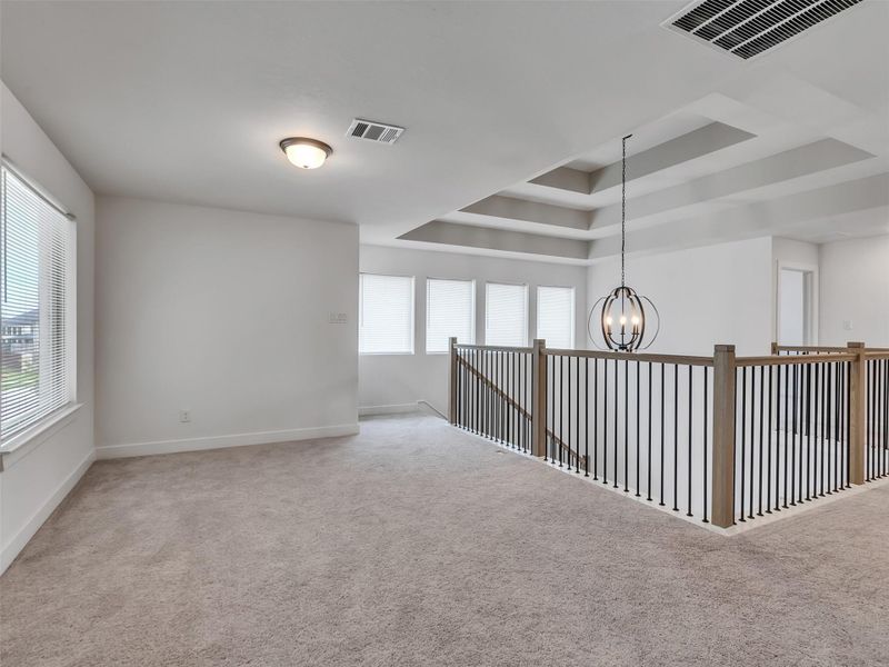 Spacious, unfurnished interior of a new home in Cross Creek West, Fulshear (Image 44).
