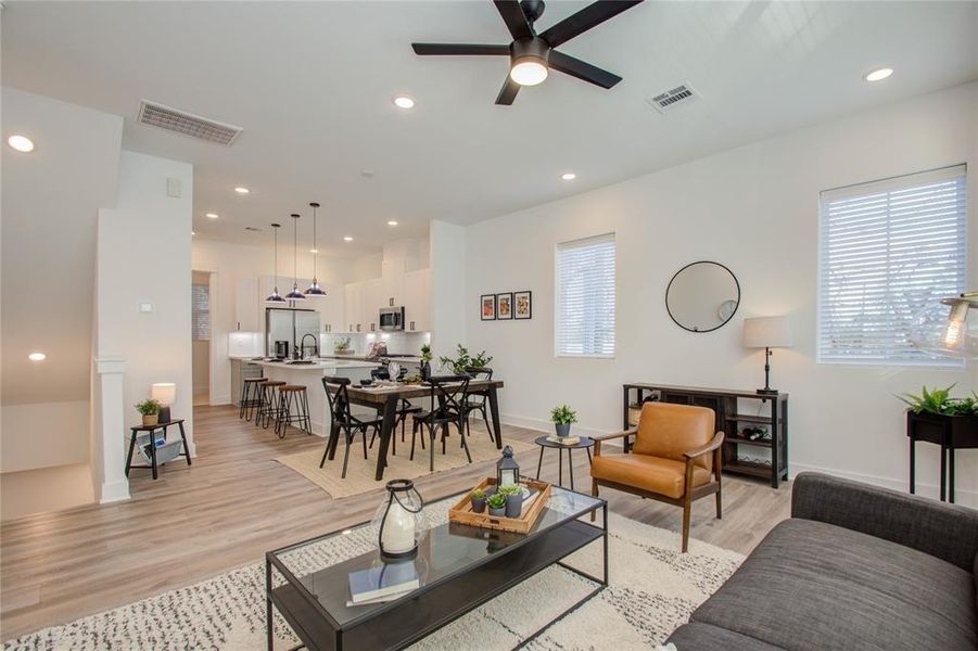 Image 8 of a home in .