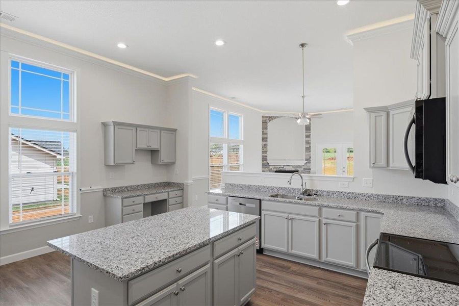 Furnished interior view inside a new home in Bent Tree, Gaffney (Image 9).
