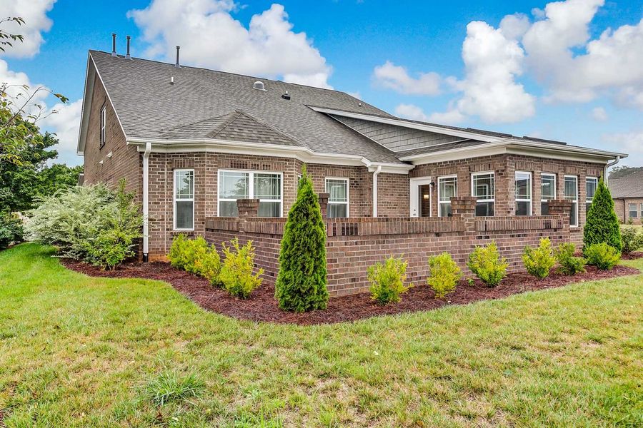 Representative exterior details of a home built from the Ashton by Keystone Homes NC in Weybridge, Burlington (Image 29).