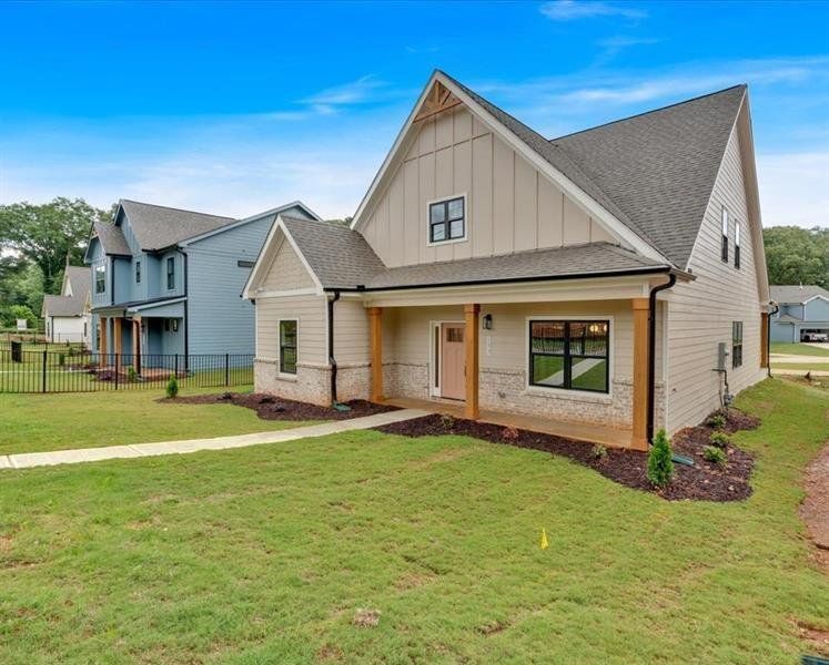 Exterior details and patio area of a home in Ferguson Corners, Emerson (Image 28).