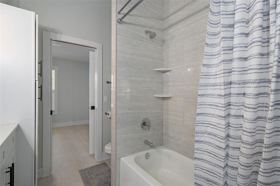 Furnished interior view inside a new home in , Webster (Image 20).