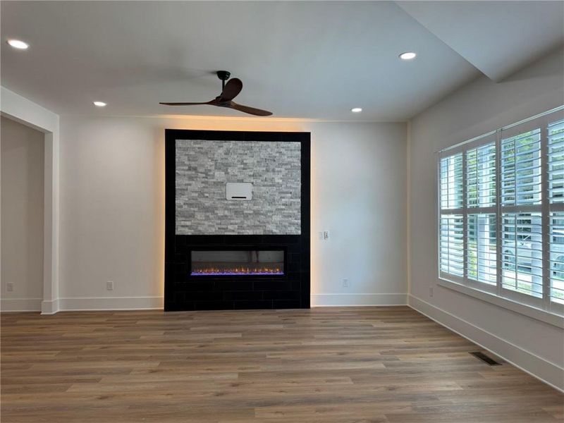 Spacious, unfurnished interior of a new home in , Stockbridge (Image 27).