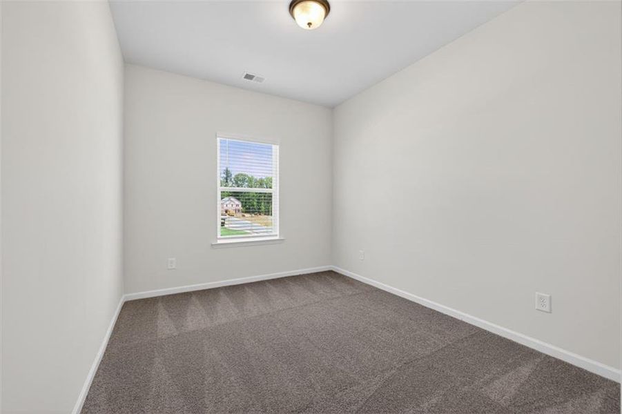 Spacious, unfurnished interior of a new home in Allen Manor, Hoschton (Image 27).