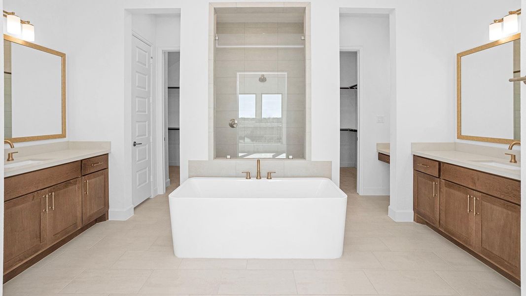 Furnished interior view inside a new home in Briarley 70', Montgomery (Image 11).