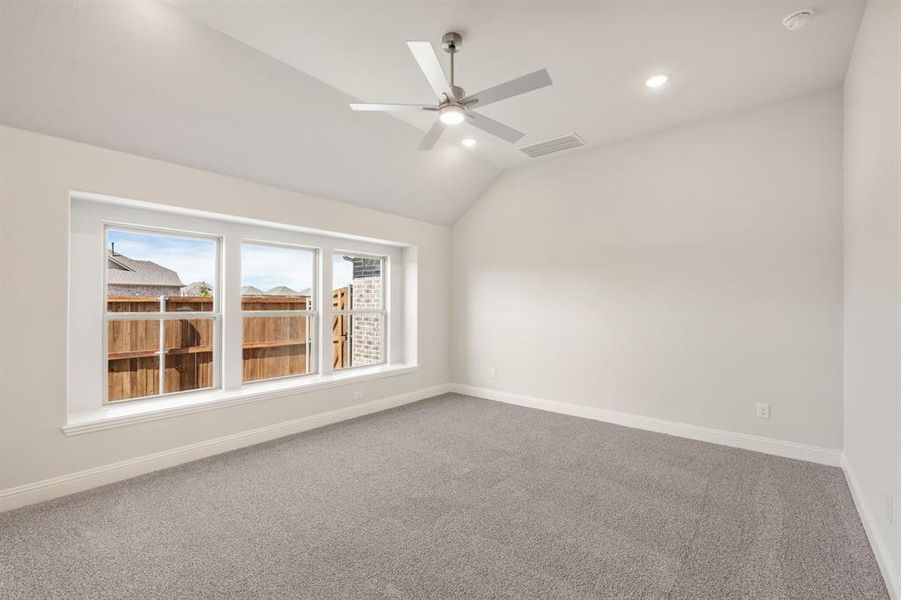 Spacious, unfurnished interior of a new home in Stone River Glen 50s, Royse City (Image 33). Spacious, unfurnished interior of a new home in Stone River Glen 50s, Royse City (Image 33).