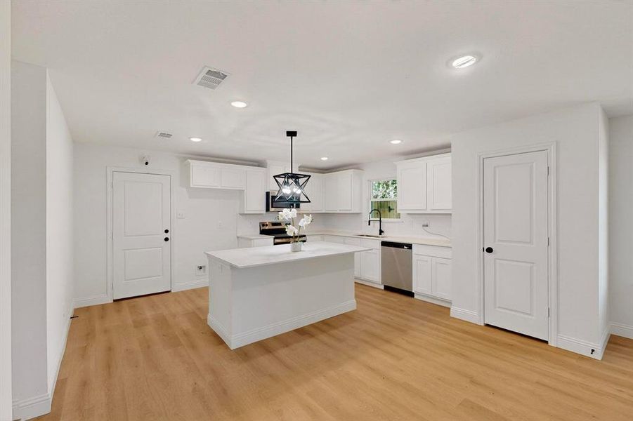 Furnished interior view inside a new home in , Dallas (Image 5).