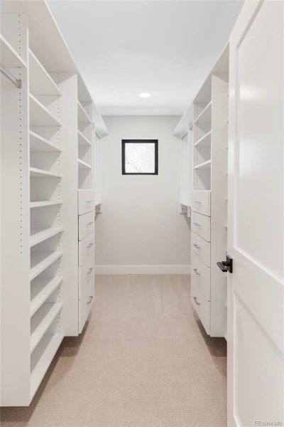 Image 29 of a home in .