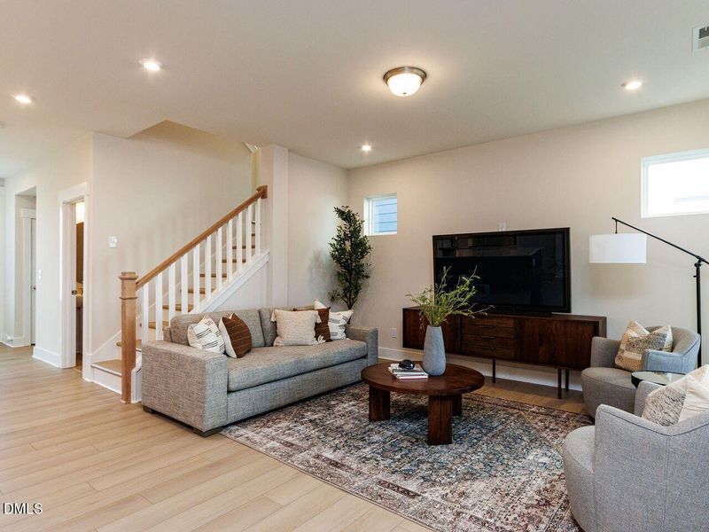 009-1280x960-living-room