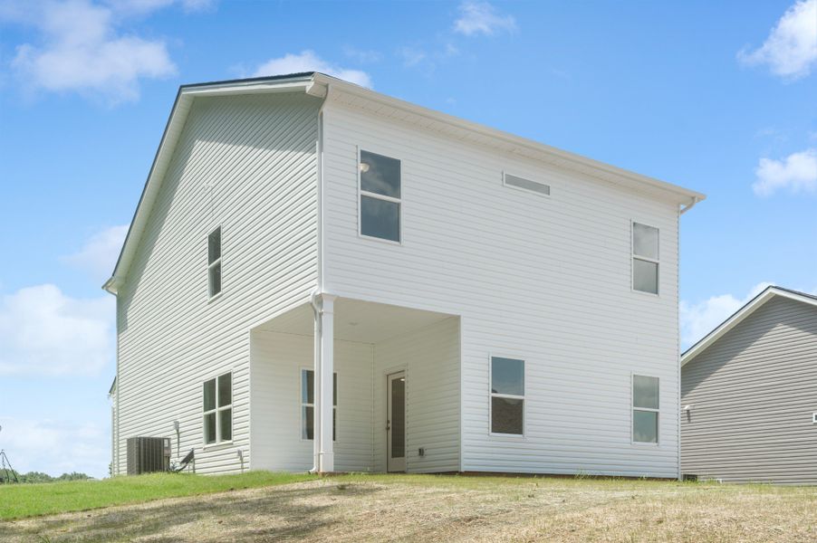 Exterior details and patio area of a home in Jackson Hills, Clarksville (Image 23).