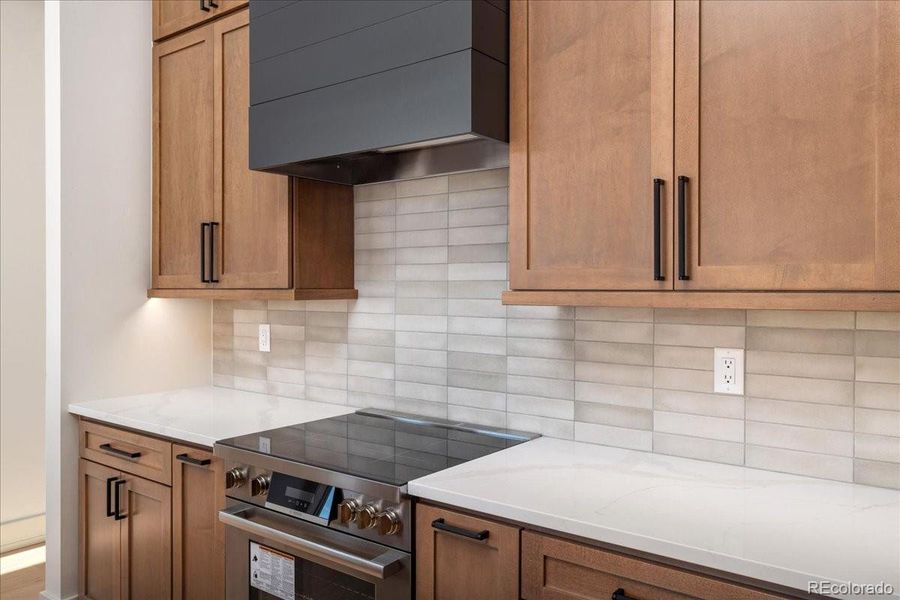 Furnished interior view inside a new home in , Frisco (Image 10).