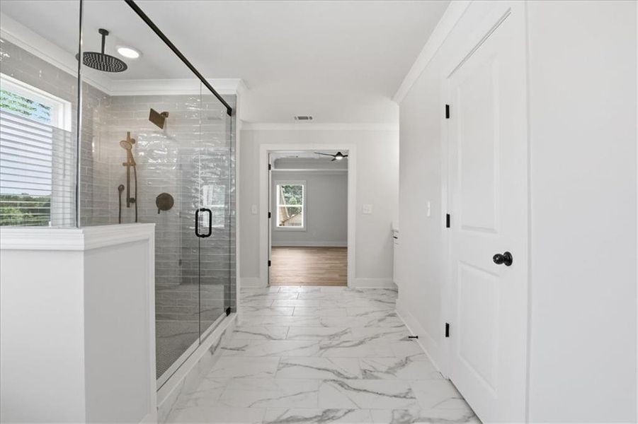 Image 71 of a home in .