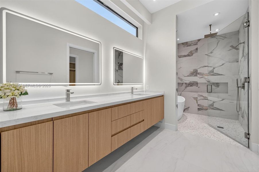 Furnished interior view inside a new home in , Fort Lauderdale (Image 18).