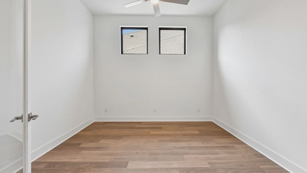 Spacious, unfurnished interior of a new home in Sweetwater, Austin (Image 18).