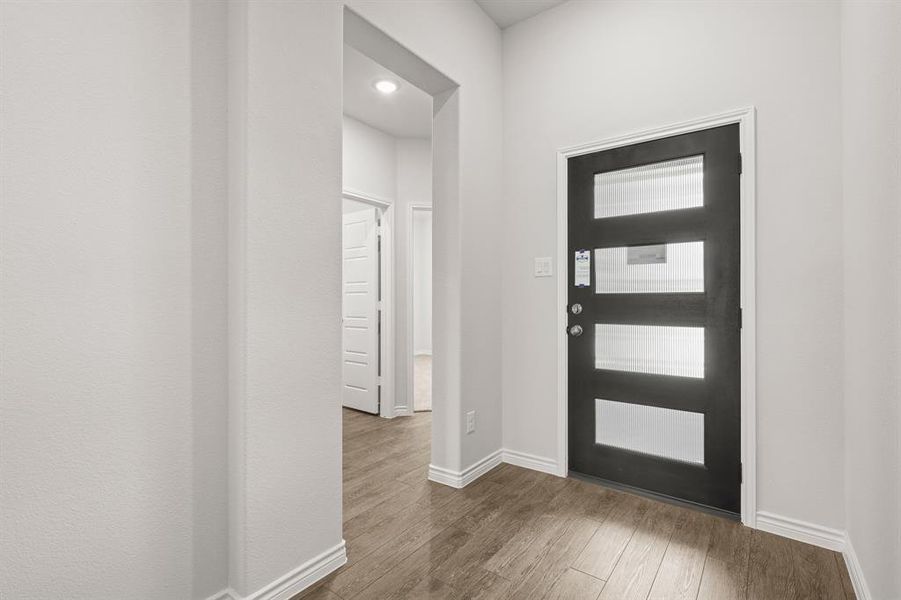 Spacious, unfurnished interior of a new home in Rocky Creek Crossing, Fort Worth (Image 23). Spacious, unfurnished interior of a new home in Rocky Creek Crossing, Fort Worth (Image 23).