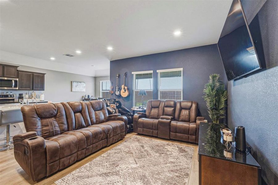 Furnished interior view inside a new home in Stonewyck Farms, Ennis (Image 6).