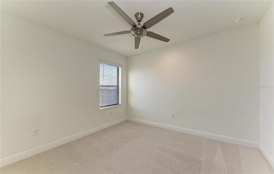 Spacious, unfurnished interior of a new home in , Sarasota (Image 19).