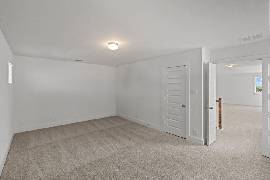 Spacious, unfurnished interior of a new home in Buffalo Crossing – New Phase Now Preselling, Cibolo (Image 39).