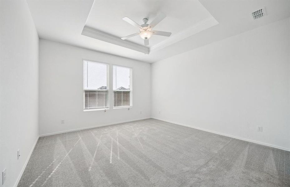 Spacious owner's suite with private bath Spacious owner's suite with private bath