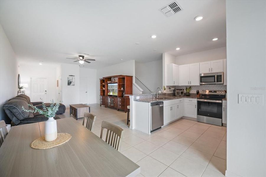 Furnished interior view inside a new home in , Palmetto (Image 38).