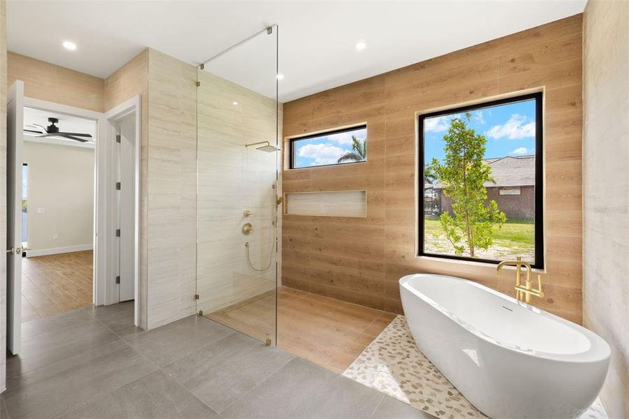 Furnished interior view inside a new home in , Cape Coral (Image 33).