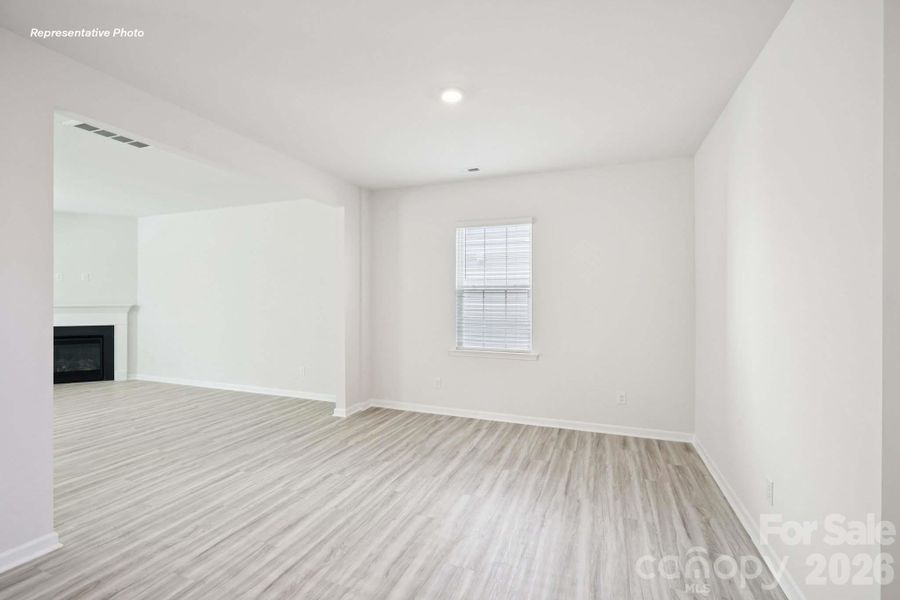 Spacious, unfurnished interior of a new home in Wallace Springs, Statesville (Image 9).