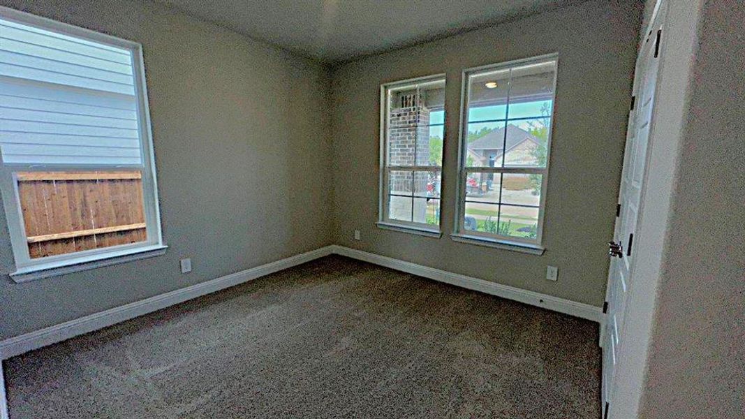 Spacious, unfurnished interior of a new home in Eagle Creek, Denton (Image 15). Spacious, unfurnished interior of a new home in Eagle Creek, Denton (Image 15).