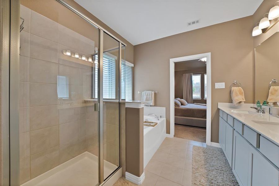 Furnished interior view inside a new home in , Princeton (Image 10).