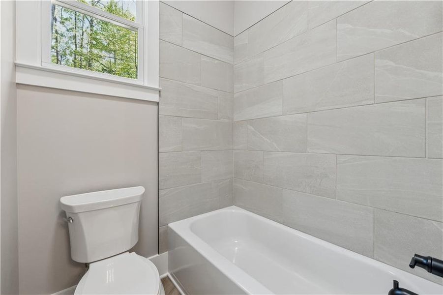 Furnished interior view inside a new home in , Gainesville (Image 5).